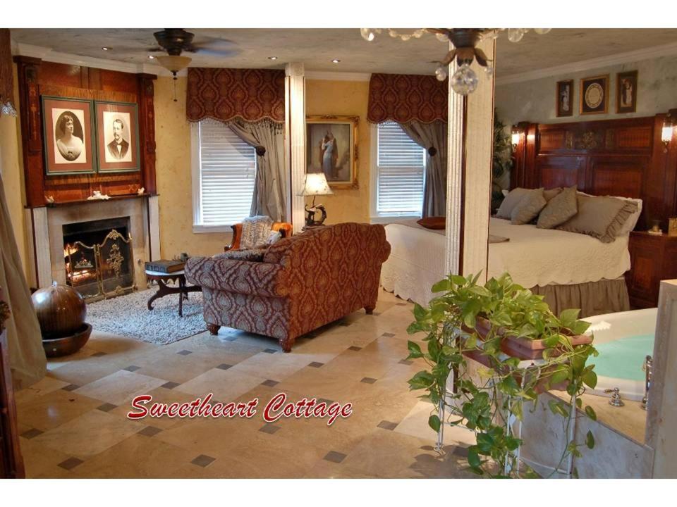 Lockheart Gables Romantic Bed And Breakfast Форт-Уэрт Экстерьер фото